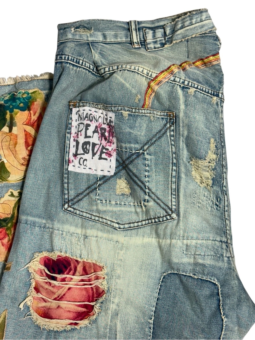 Magnolia Pearl Bird Lover Miner Denims 415 Washed Indigo Appliqué Jeans - Picture 6 of 10